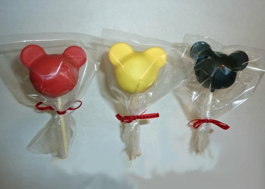 Mickey Cake Pops