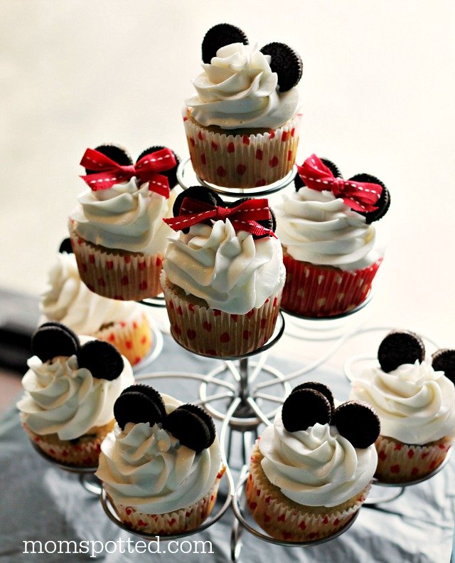 Minnie & Mickey Mouse Oreo Surprise Cupcakes