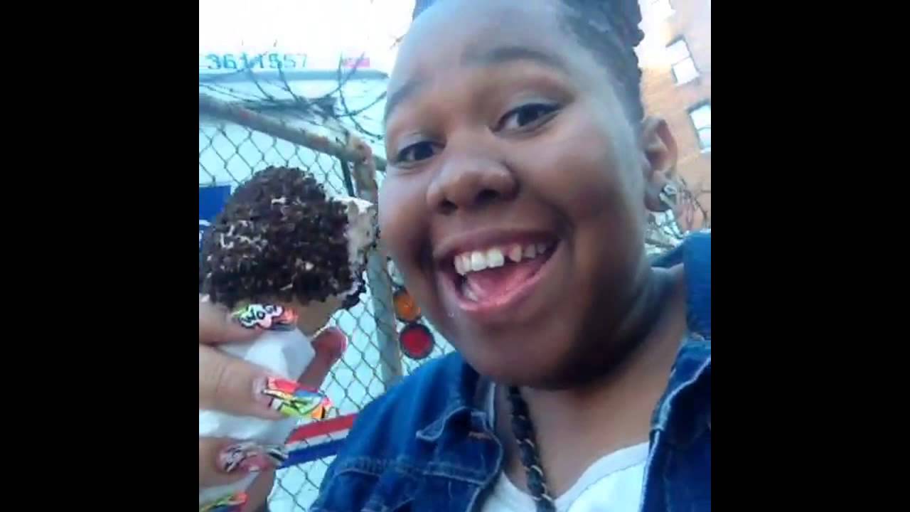 Chocolate Vanilla Swirl W  Cookie Crunch  Please