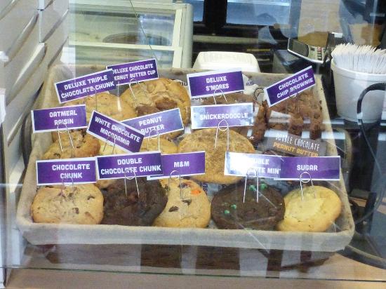 Does Insomnia Cookies Have Gift Cards
