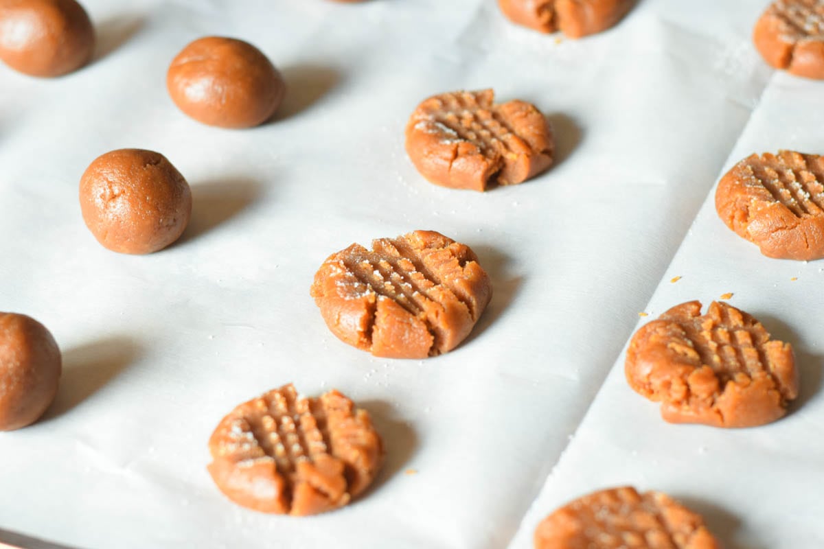 Flourless Peanut Butter Cookies