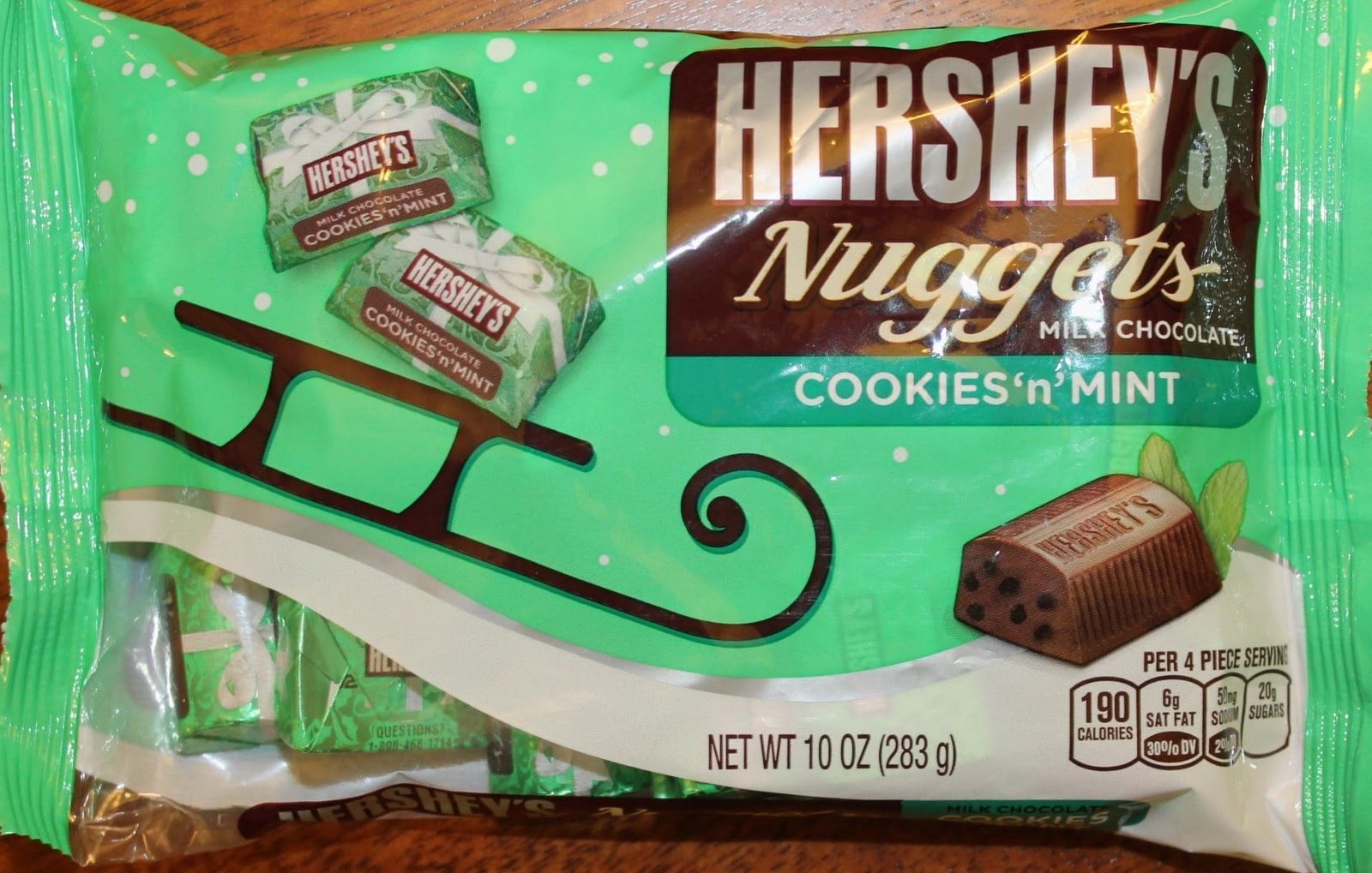 Hershey's Nuggets  Cookies 'n' Mint Review