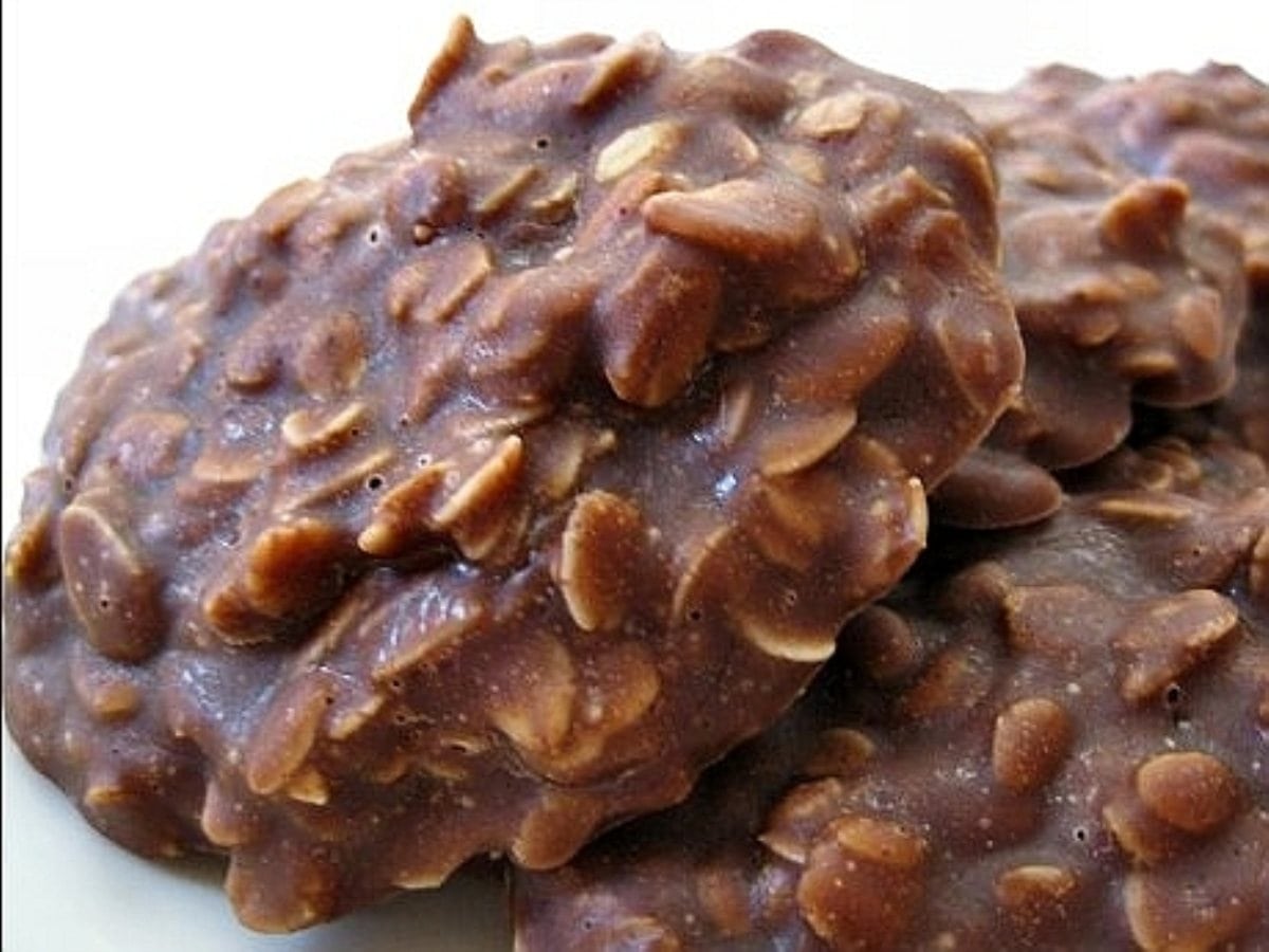 No Bake Chocolate Peanut Butter Cookies