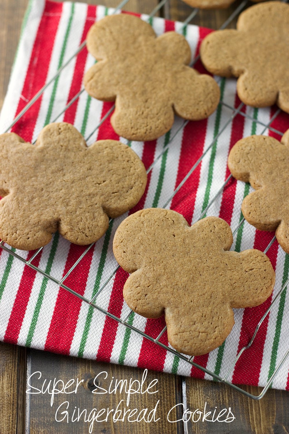 Simple Gingerbread Cookies