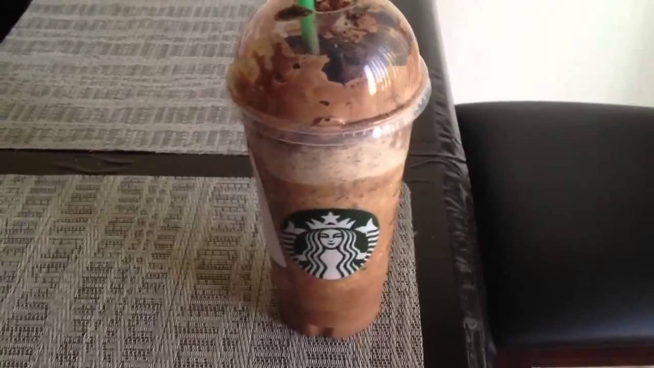 Starbuck's Mocha Cookie Crumble Frappuccino Review