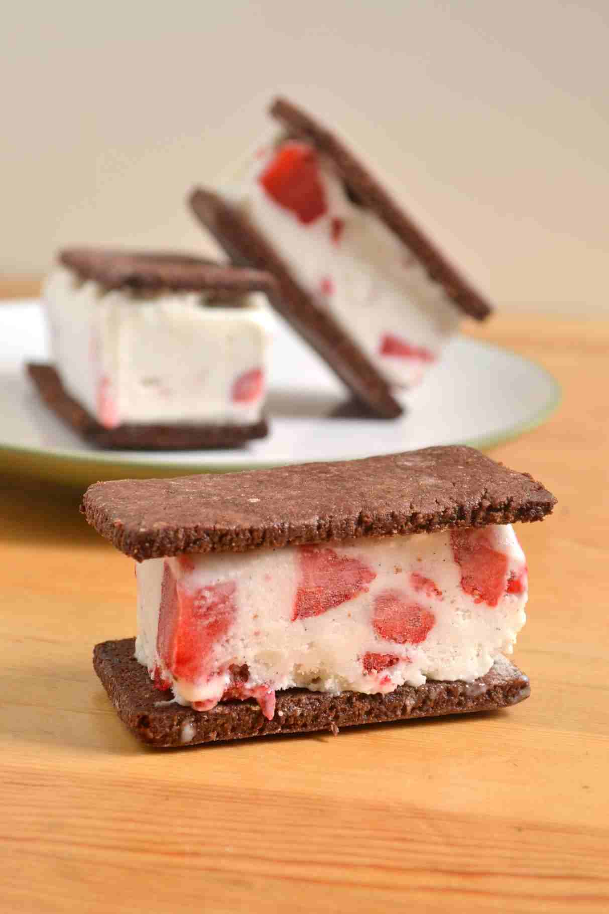 Word Cookies Strawberry 08