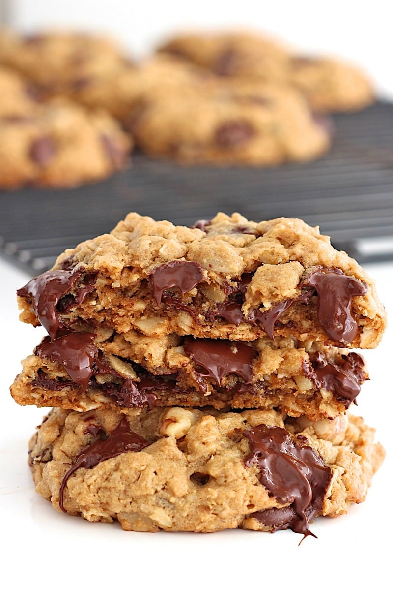 Flourless Oatmeal Chocolate Chip Cookies