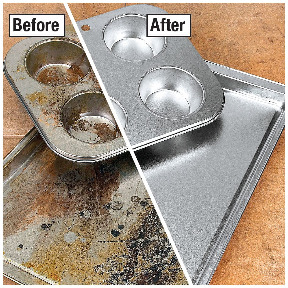 How To Clean Your Baking Pans In 3 Easy Steps