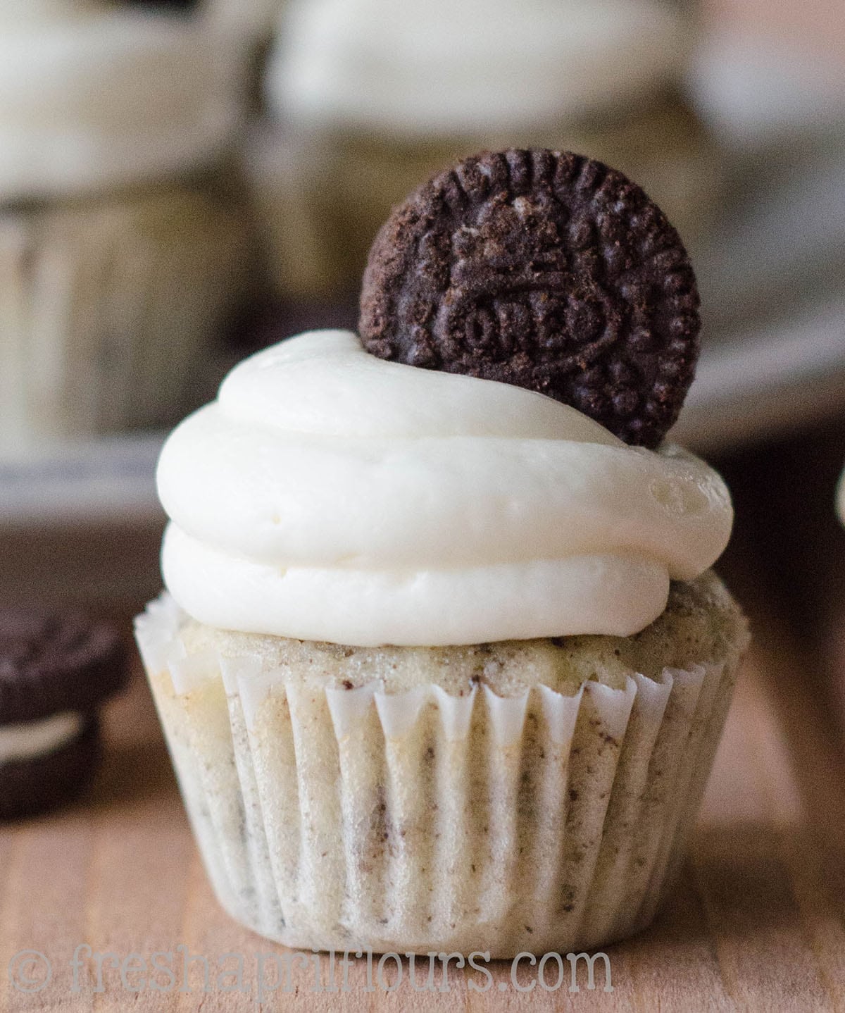 Mini Cookies & Cream Cupcakes