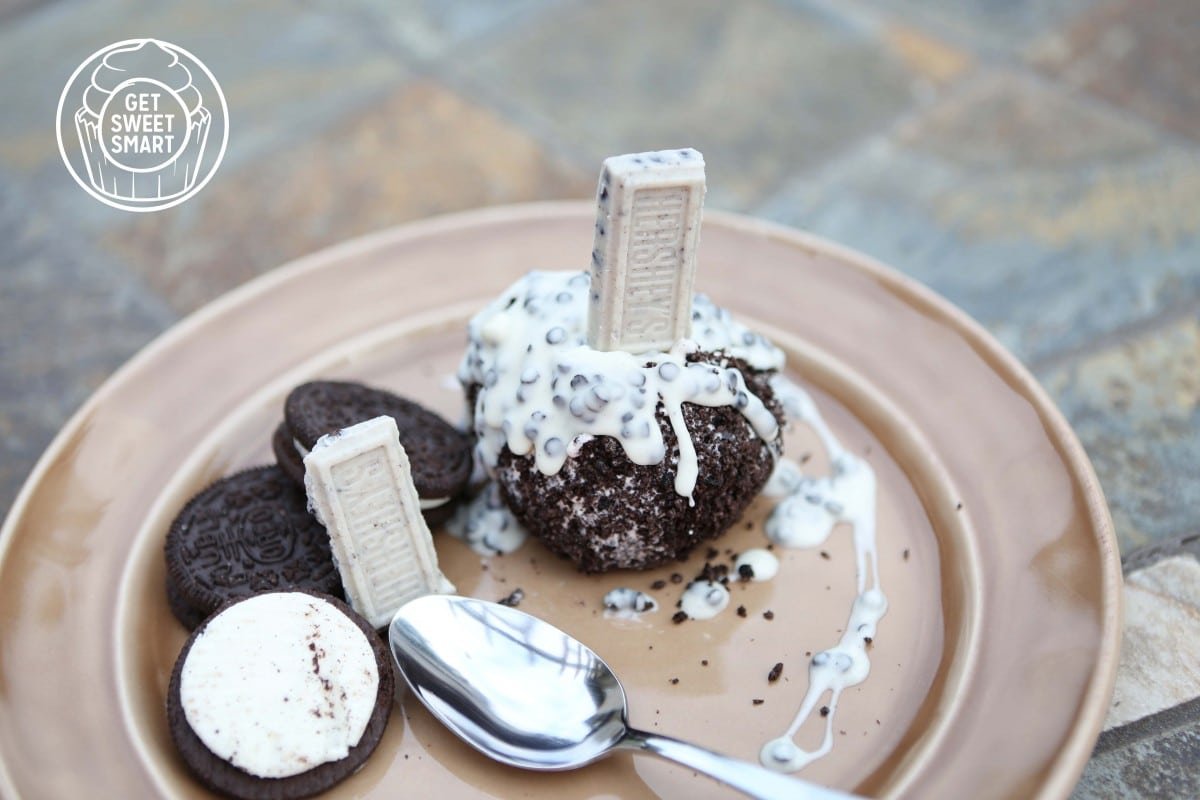 Oreo 'fried' Ice Cream With Homemade Cookies And Cream Topping