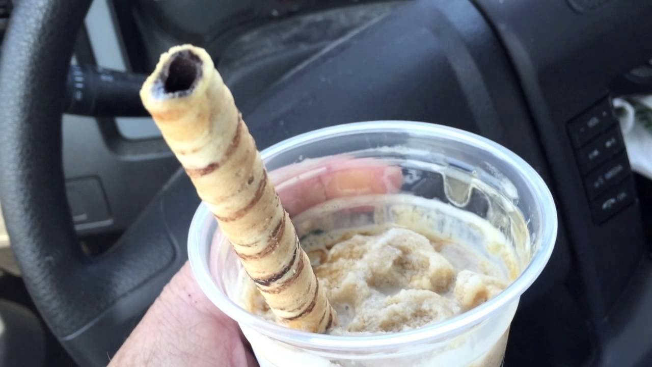 Review Of Starbucks Frappuccino Cookie Straw  )