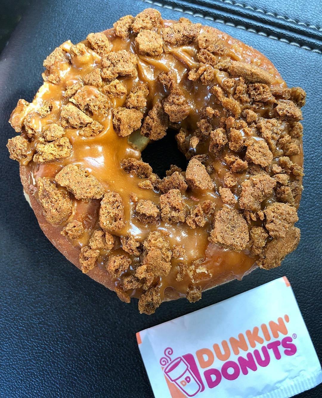 Review (x2)  Dunkin' Donuts Sugar Cookie Donut And Gingerbread