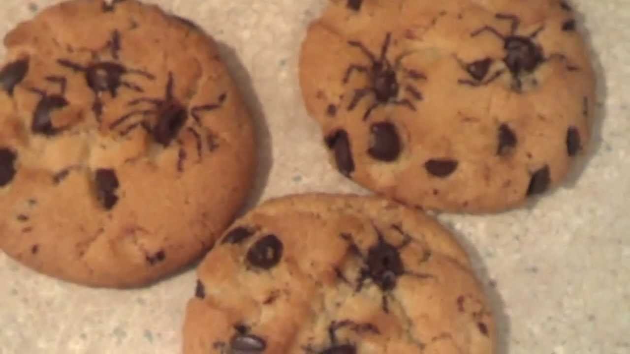 Spider Chip Cookies For Halloween