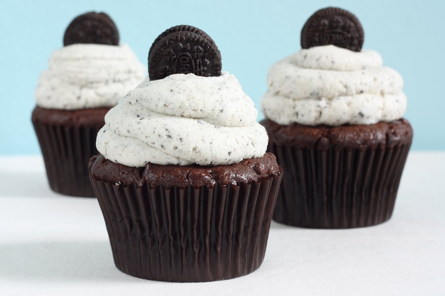 That Winsome Girl  Cookies & Cream Cupcakes