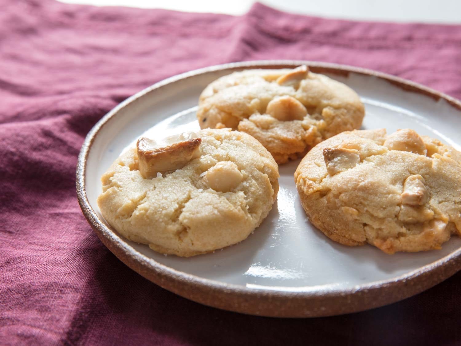 White Chocolate Macadamia Nut Cookies Recipe