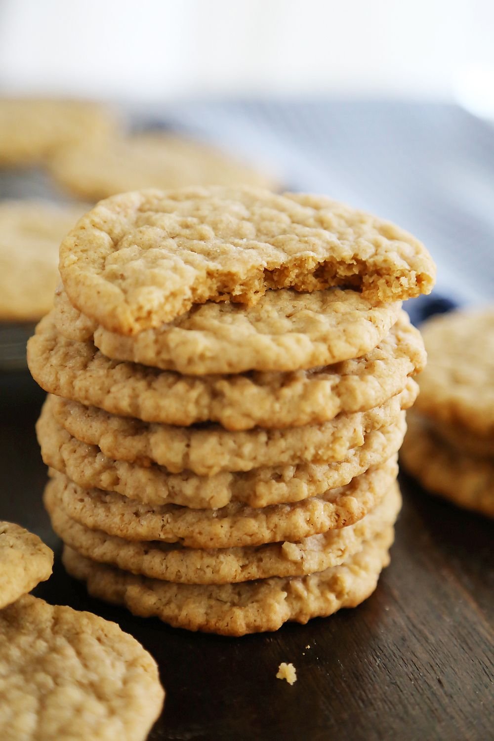 Old Fashioned Soft And Chewy Oatmeal Cookies