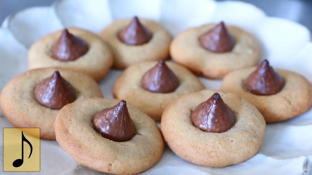 How To Make Easy Hershey's Kisses Chocolate Cookies