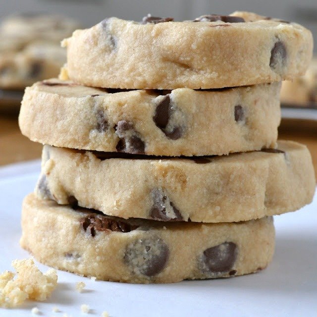 Peanut Butter Chocolate Chip Shortbread Cookies