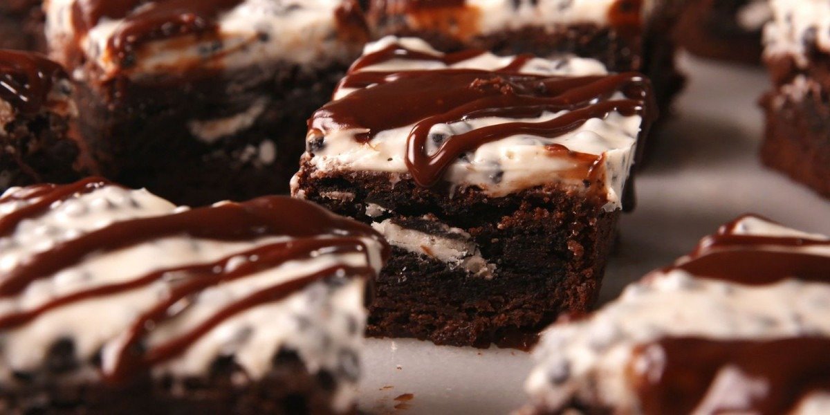 Cookies & Cream Brownies