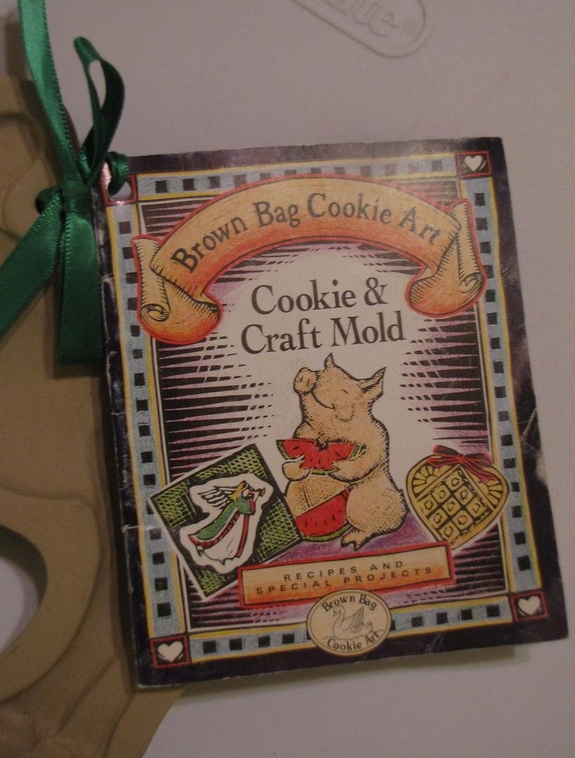 Brown Bag Cookie Art Â© 2000 Stone Moose Mold Original Booklet