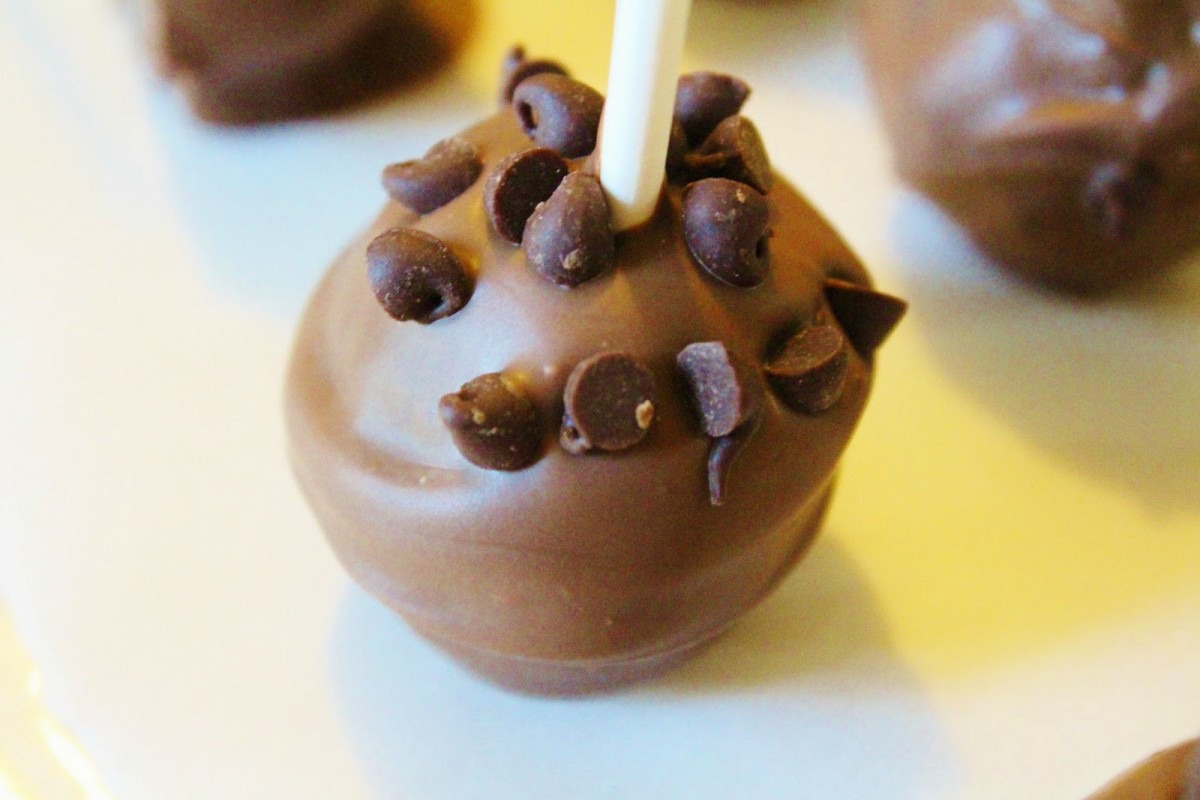 Blog As You Bake  Chocolate Chip Cookie Dough Cake Pops