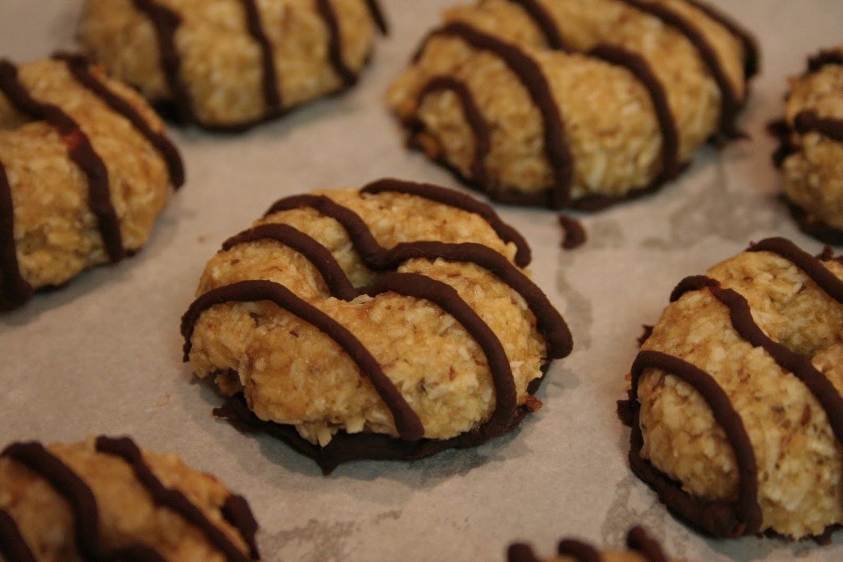 Vegann's Kitchen   Lazy Samoas   Chocolate Coconut Cookies