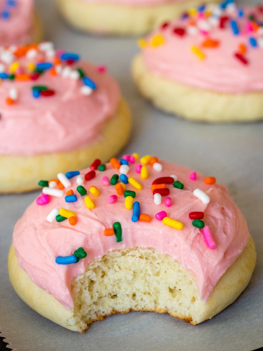 Copycat Lofthouse Sugar Cookies â Crafty House
