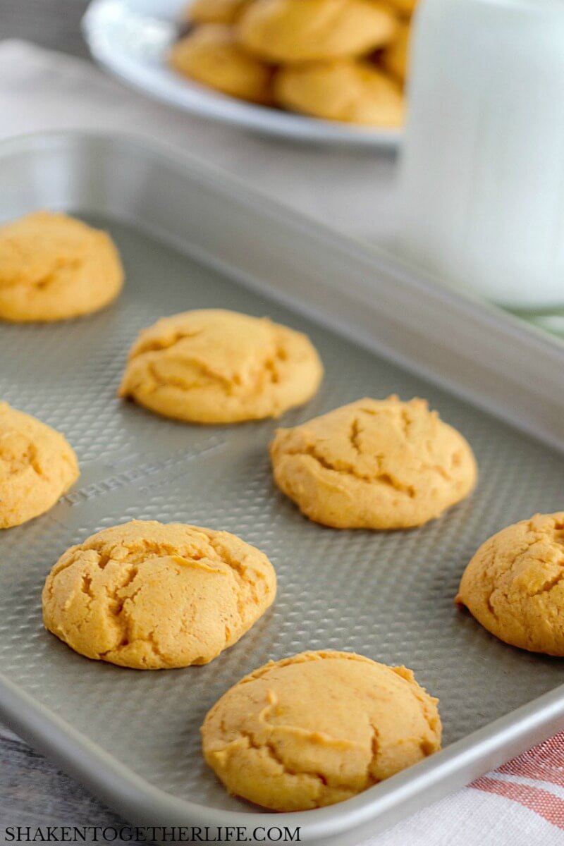 Mom's Soft Pumpkin Cookies