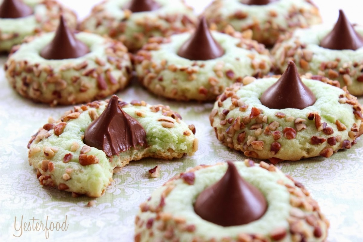 Yesterfood   Pistachio Kiss Pudding Cookies