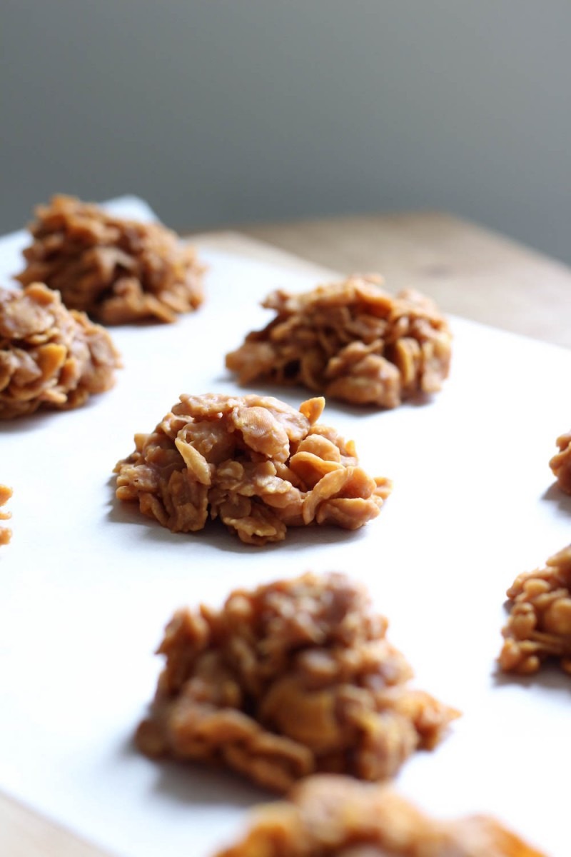 5 Ingredient Peanut Butter No Bake Cornflake Cookies
