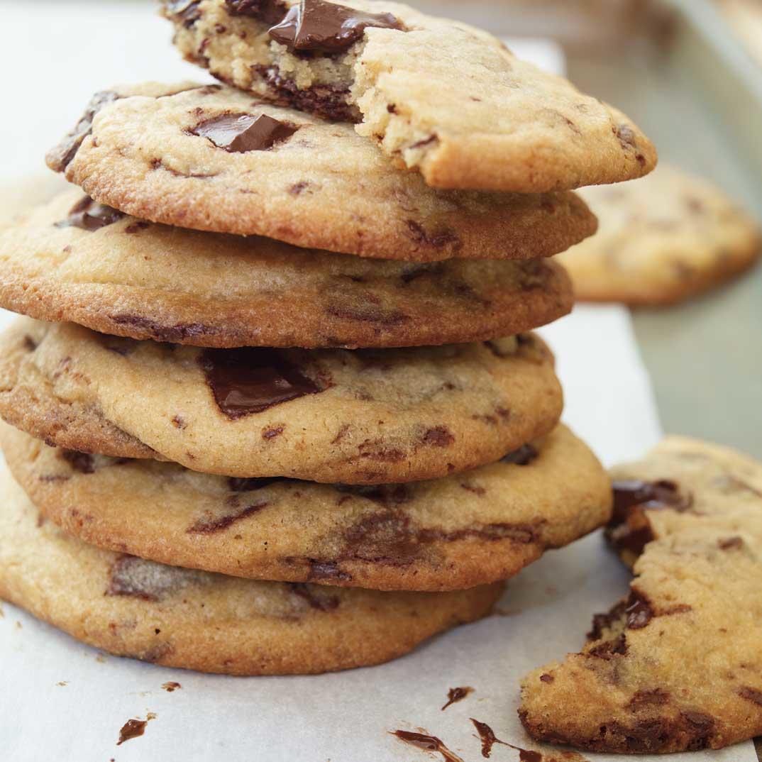 Chewy Chocolate Chip Cookies (the Best)