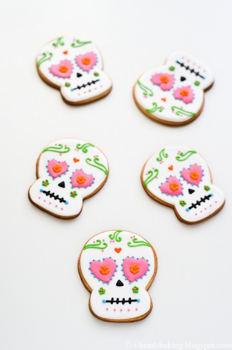I Heart Baking!  Dia De Los Muertos Sugar Skull Cookies