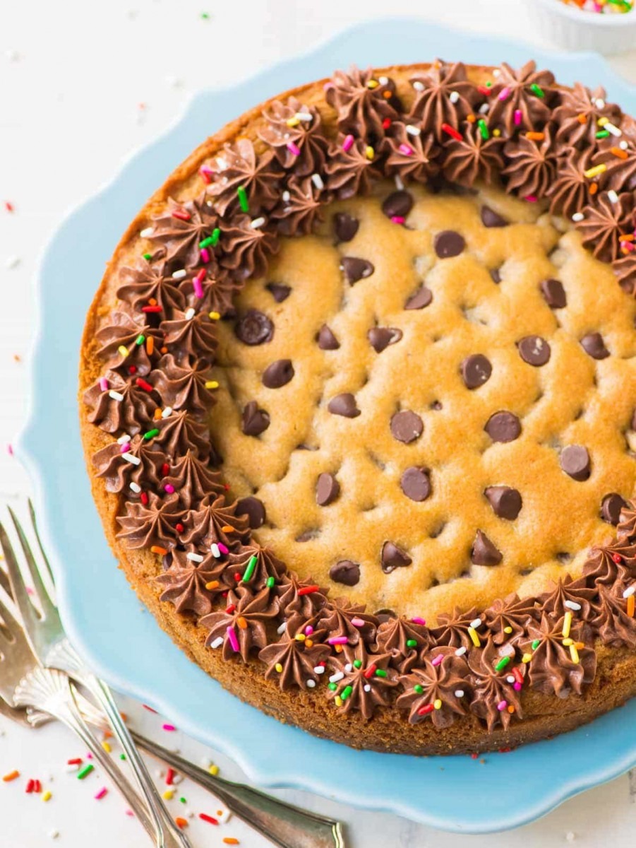 Chocolate Chip Cookie Cake Recipe With Chocolate Fudge Frosting