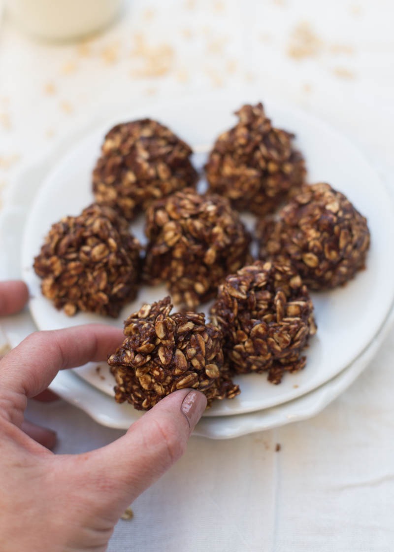 Healthy Chocolate Peanut Butter No Bake Cookies