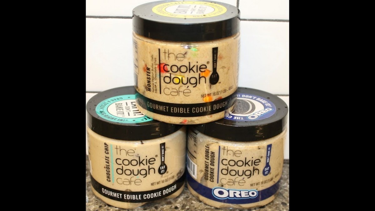 The Cookie Dough CafÃ© Edible Cookie Dough  Chocolate Chip, Oreo