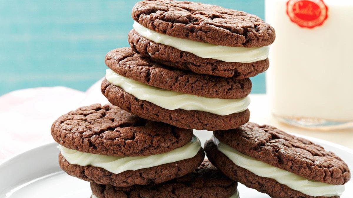 Quick Chocolate Sandwich Cookies Recipe