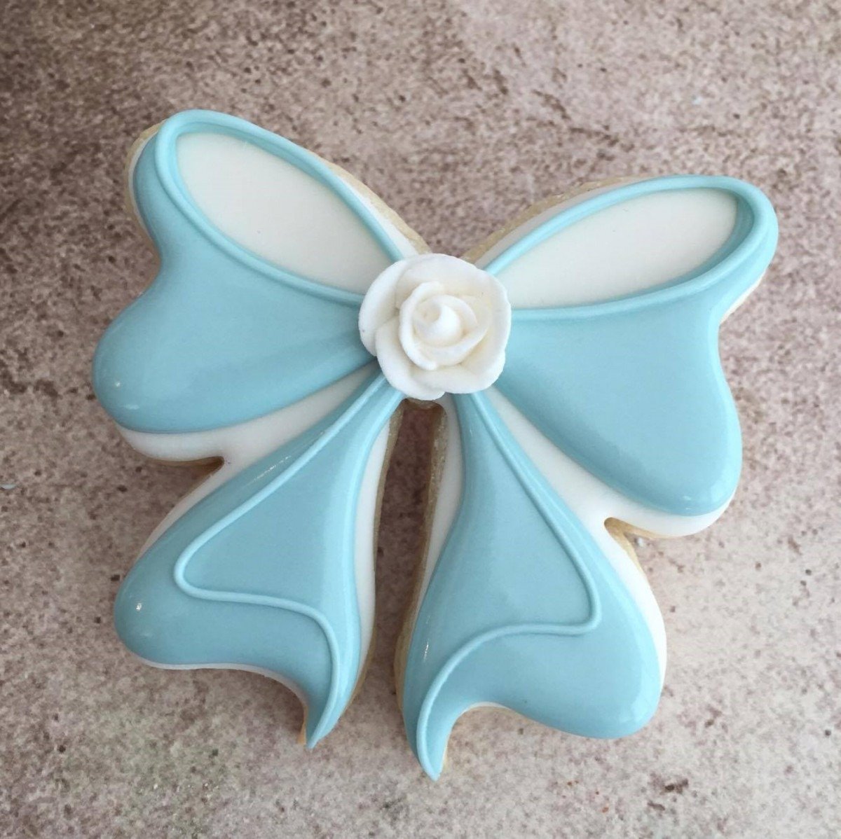 How To Make The Most Perfect Bow Cookies Ever