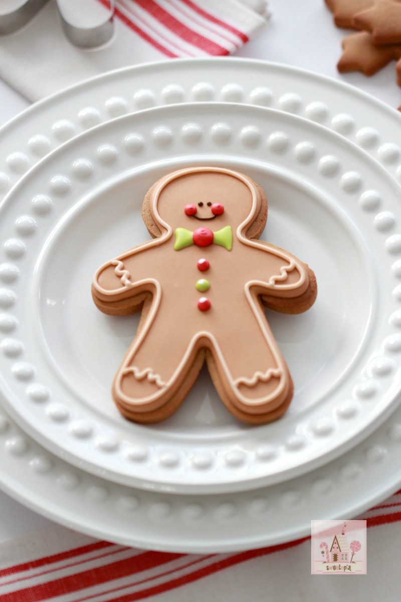 Video & Recipe) How To Make Gingerbread Cut