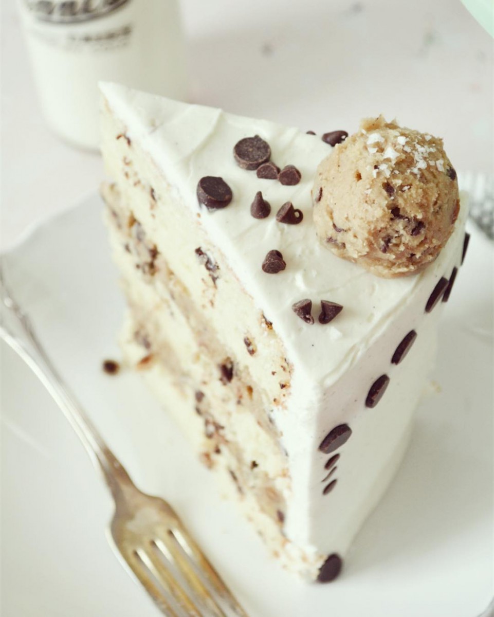 Chocolate Chip Cookie Dough Cake Recipe