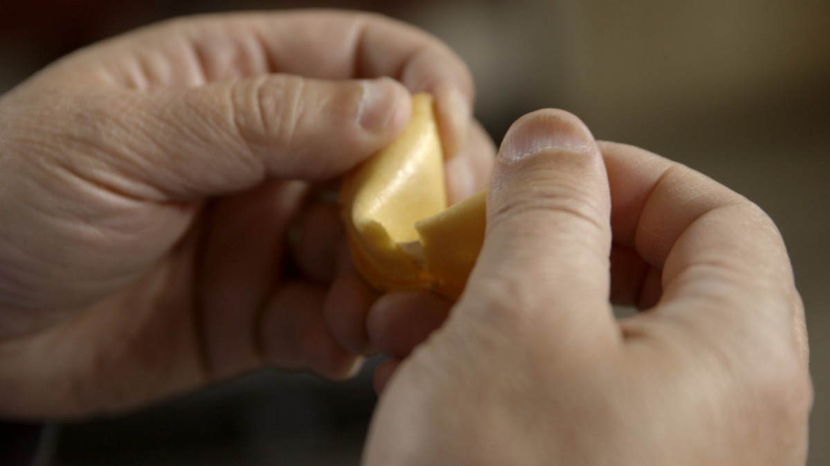 Meet The Fortune Cookie Fortune Writer