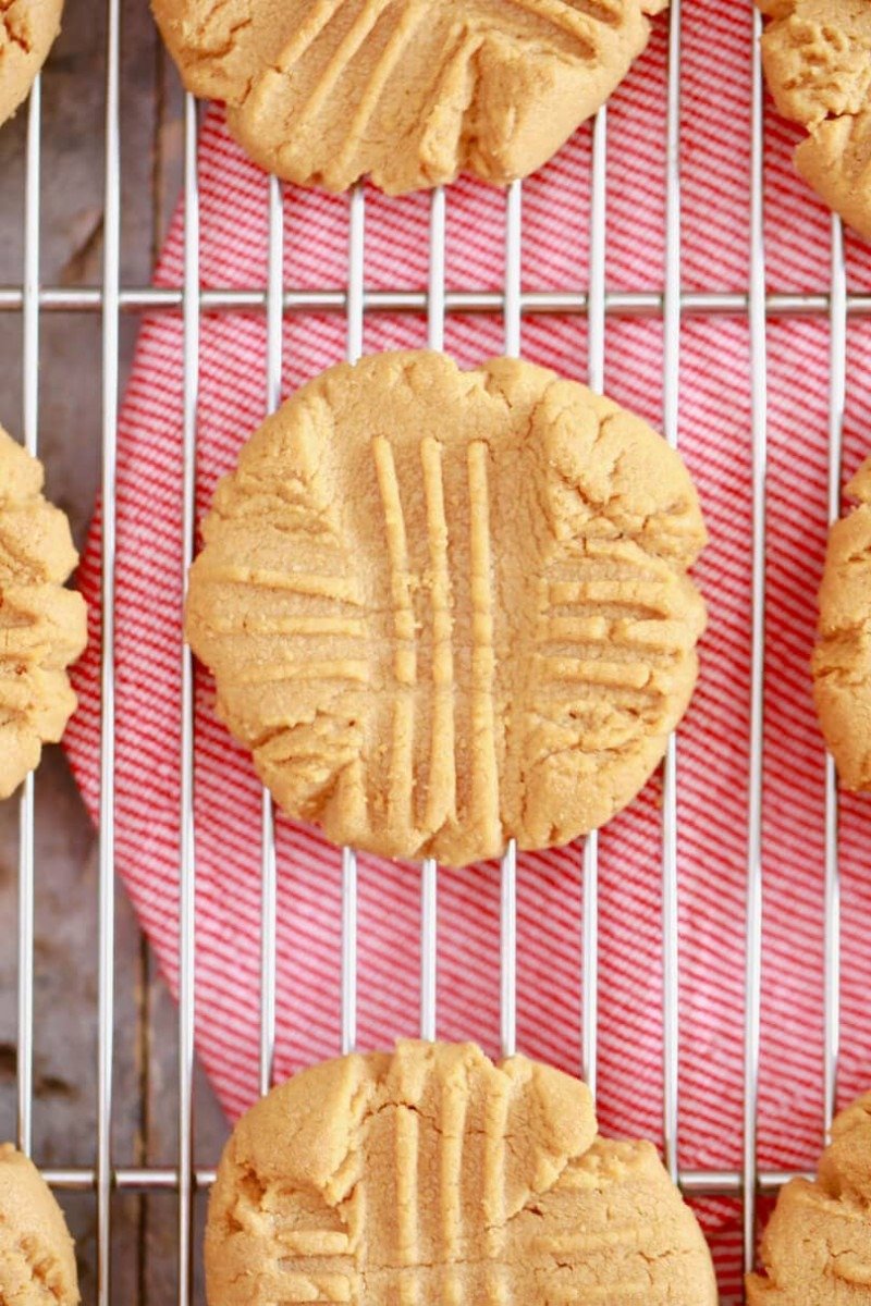 3 Ingredient Peanut Butter Cookies Recipe (+ Video) Bigger Bolder