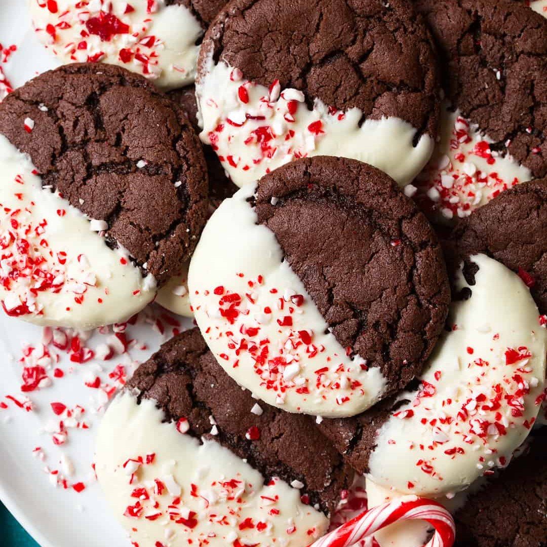 These Soft And Chewy Christmas Cookies Have An Ingenious Secret