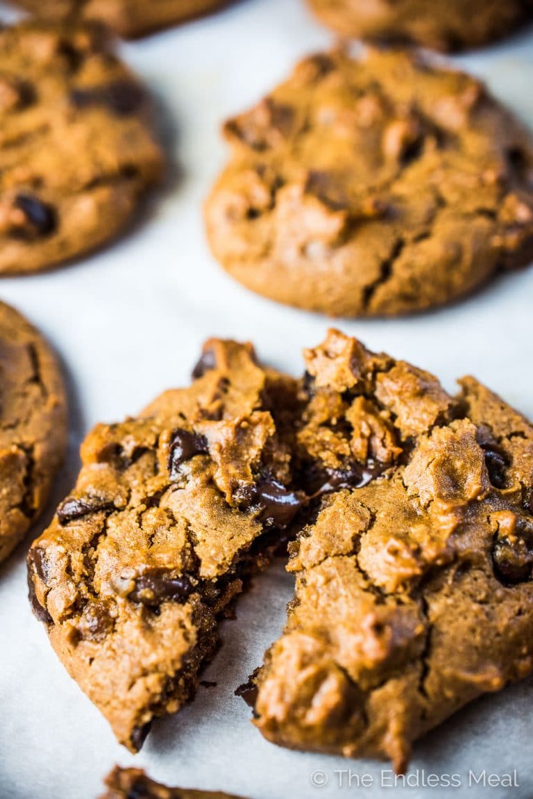 Flourless Chickpea Peanut Butter Cookies