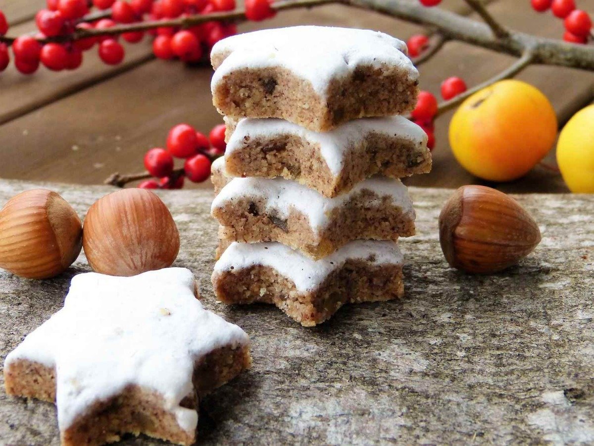 German Zimtsterne Christmas Cookies Recipe