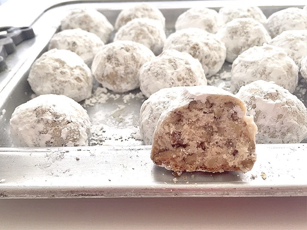 Pecan Snowball Cookies â Minas Bakery