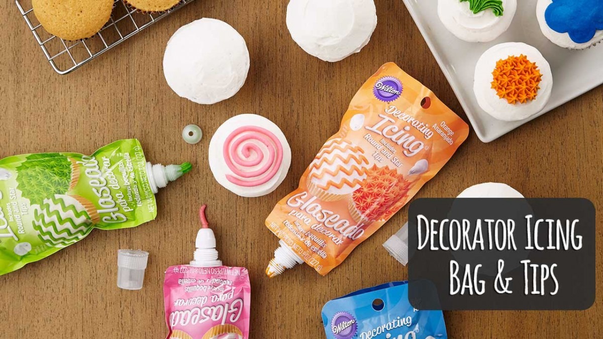 Add Quick Details To Cakes With The Wilton Icing Pouch