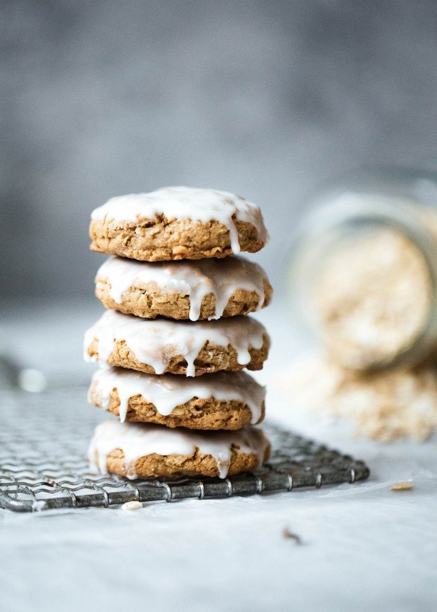 Old Fashioned Iced Brown Butter Oatmeal Cookies