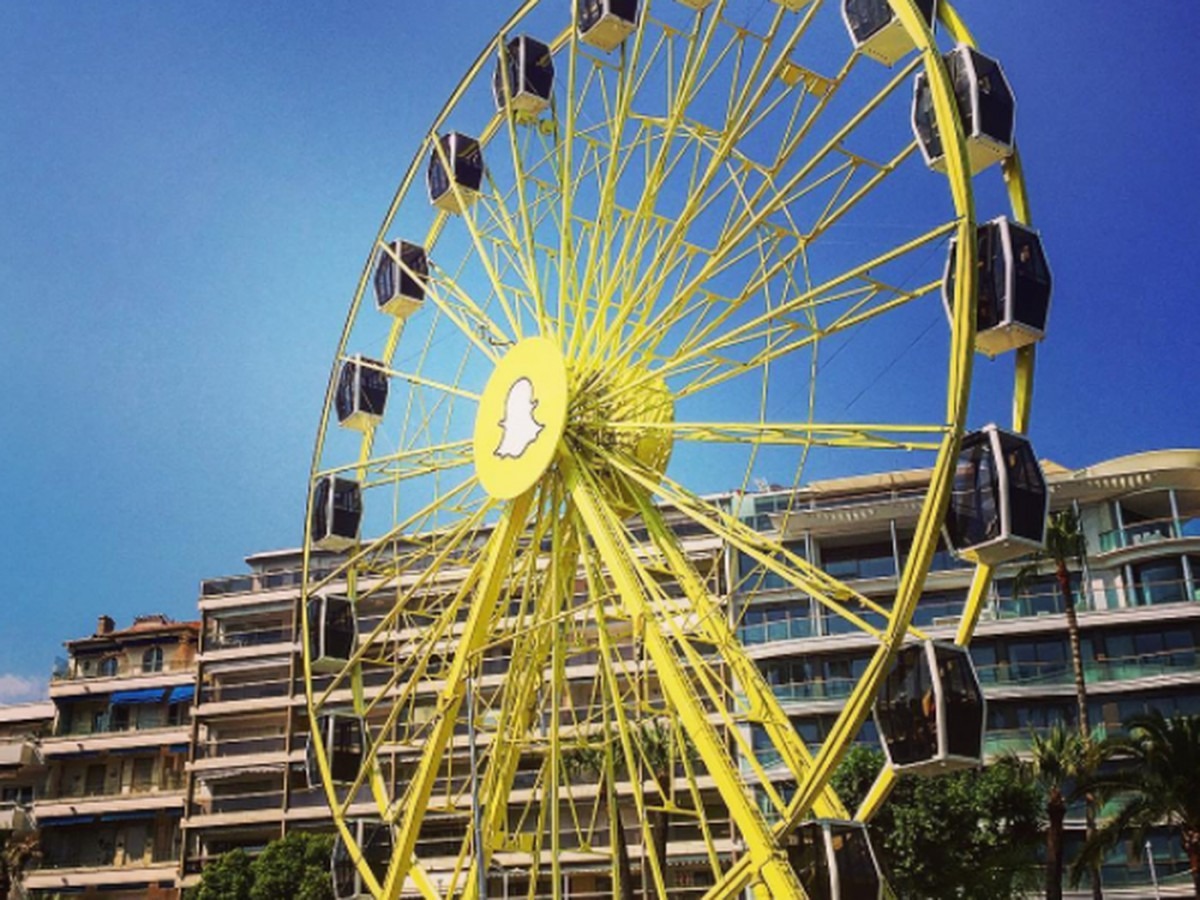 Here's How To Use The Newly Redesigned Snapchat (hint  It's Not As