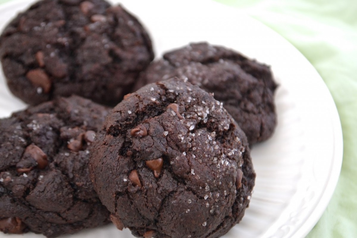 The Newfangled Housewife  Olive Oil & Sea Salt Brownie Cookies