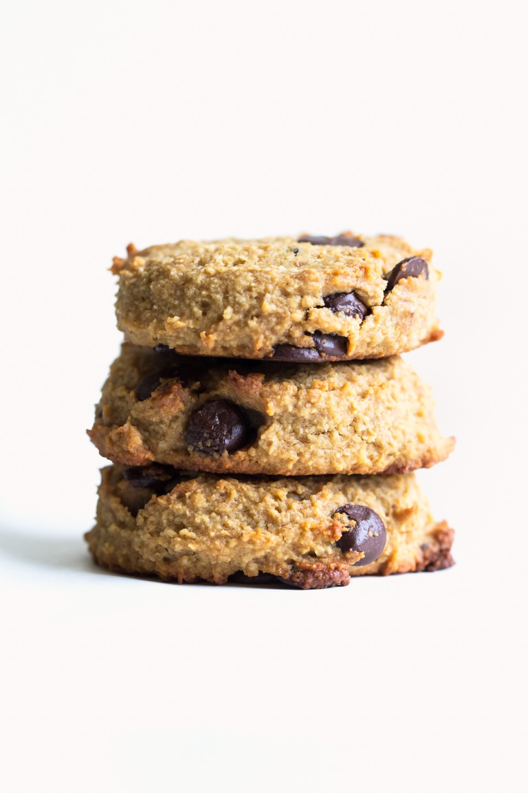 Vegan Peanut Butter Chocolate Chip Cookies